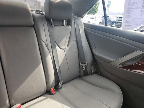 Used 2011 Toyota Camry XLE w/ XLE Extra-Value Pkg #2 FWD image 13