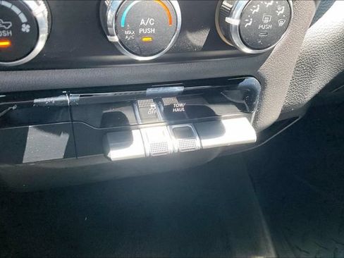 Used 2022 RAM 1500 Big Horn RWD image 24