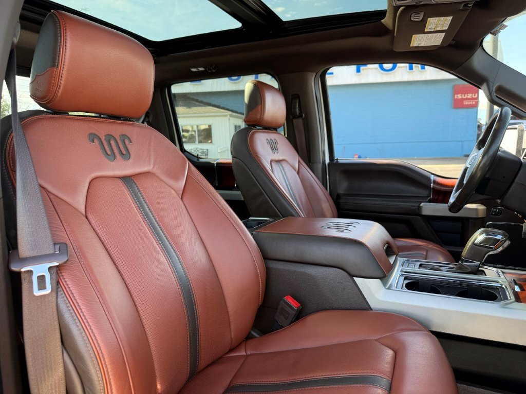 Used 2019 Ford F150 King Ranch w/ Equipment Group 601A Luxury AWD/4WD image 28