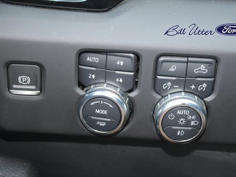 Used 2022 GMC Sierra 1500 Denali w/ Denali Reserve Package AWD/4WD image 23