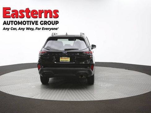 Used 2025 Subaru Forester Premium AWD/4WD image 40