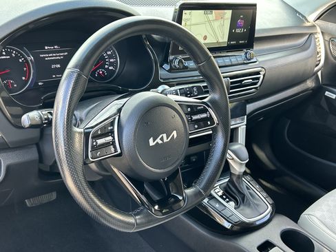 Used 2022 Kia Seltos SX w/ Sunroof Package AWD/4WD image 25