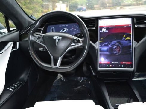 Used 2019 Tesla Model S Long Range image 19