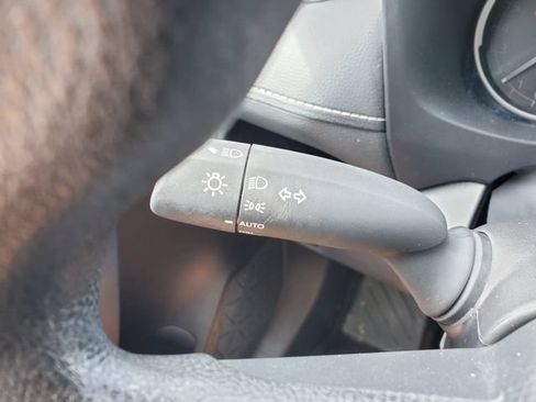Used 2025 Toyota RAV4 XLE AWD/4WD image 20
