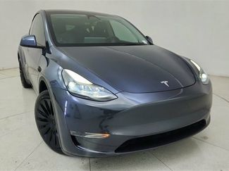 Used 2023 Tesla Model Y Long Range image 1
