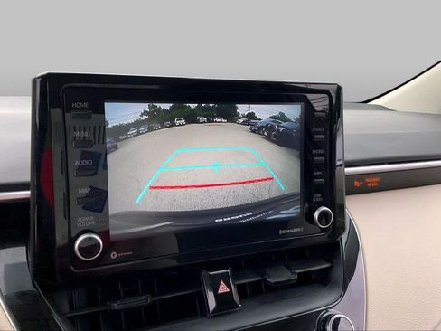 Used 2022 Toyota Corolla LE FWD image 26