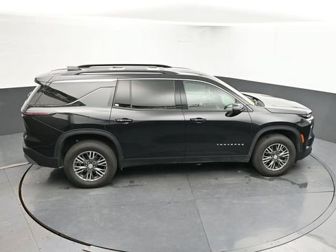 Used 2024 Chevrolet Traverse LT FWD image 37