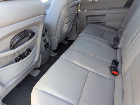 Used 2010 Honda Pilot EX-L image 15