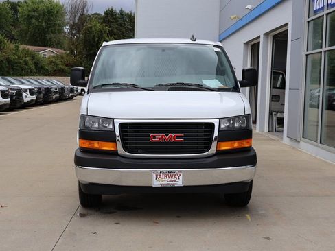 New 2025 GMC Savana 2500 w/ Enhanced Convenience Package RWD image 5