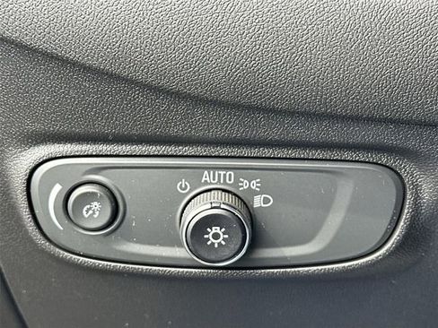 Used 2024 Chevrolet Equinox LT AWD/4WD image 17