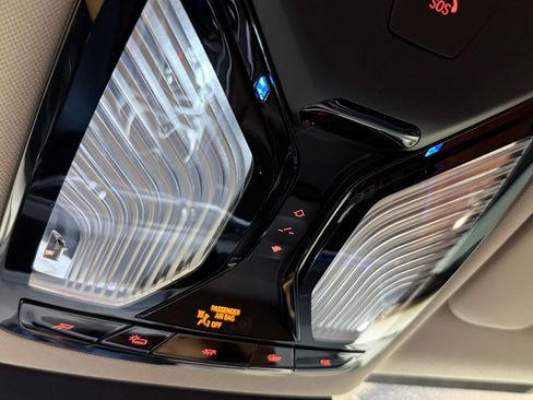 Used 2024 BMW X7 xDrive40i image 15