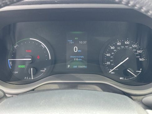 Used 2023 Toyota Sienna XLE image 31