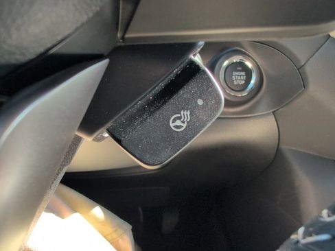 Used 2025 Subaru Ascent Limited image 32