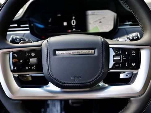 New 2025 Land Rover Range Rover Long Wheelbase SE image 36