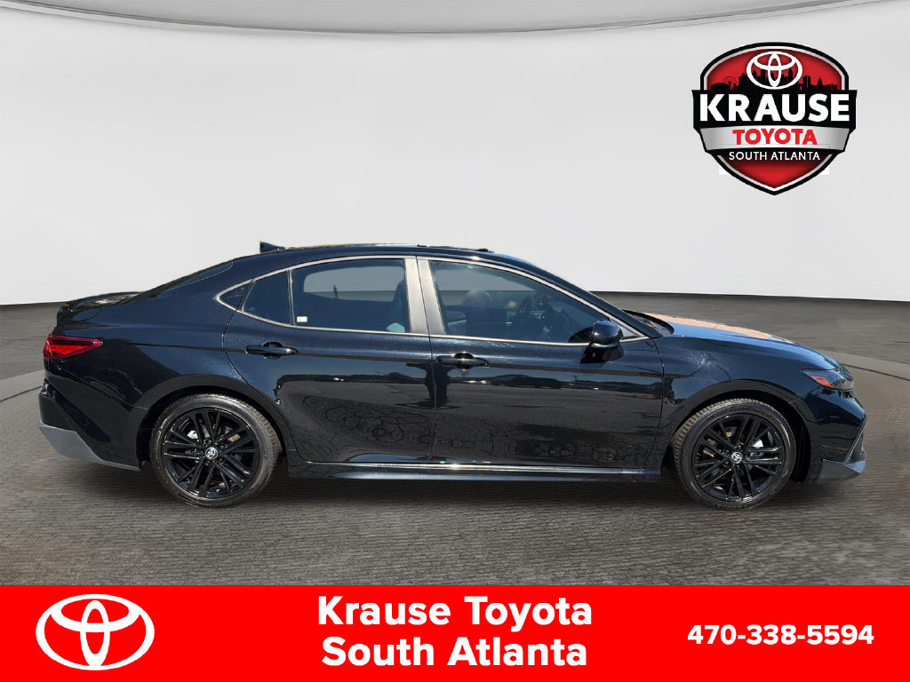 Used 2025 Toyota Camry SE w/ Convenience Package FWD image 9