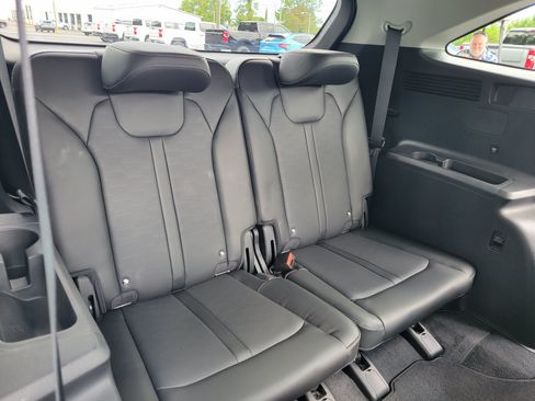 Used 2024 Kia Sorento SX FWD image 35