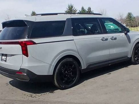 New 2026 Kia Carnival SX FWD image 3