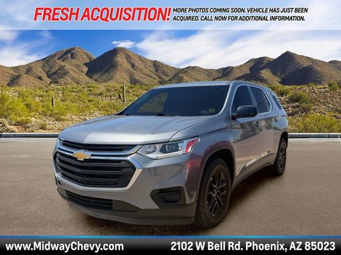 Used 2018 Chevrolet Traverse LS FWD image 1