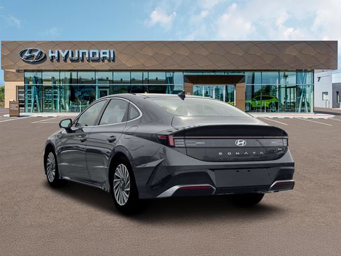 New 2026 Hyundai Sonata Limited FWD image 5