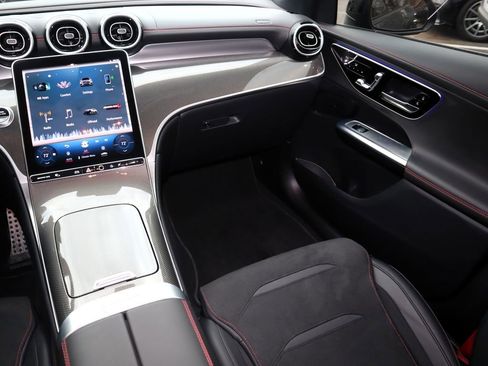 Certified 2024 Mercedes-Benz GLC 43 AMG 4MATIC image 11