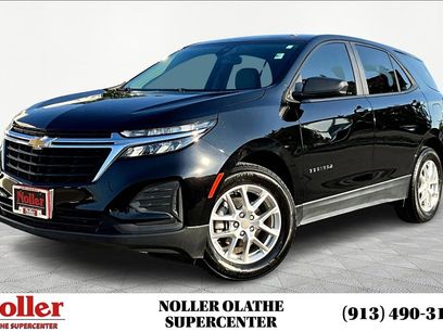 Used 2022 Chevrolet Equinox LS w/ LS Convenience Package