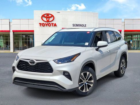 New 2026 Toyota Highlander XLE AWD/4WD image 1