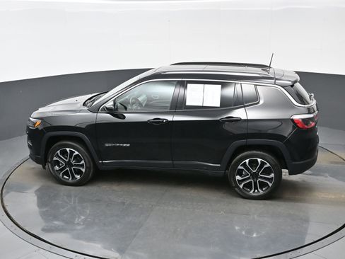 Used 2022 Jeep Compass Limited w/ Sun and Sound Group image 33