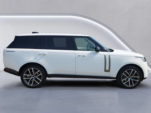 New 2026 Land Rover Range Rover Long Wheelbase SE AWD/4WD image 6