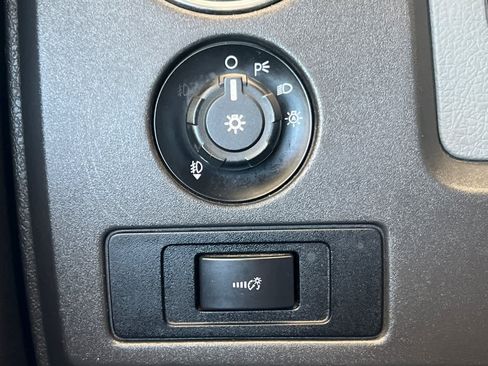 Used 2013 Ford F150 XLT w/ Luxury Equipment Group RWD image 26