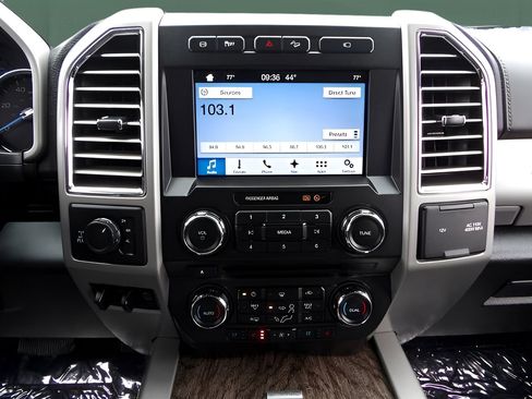 Used 2017 Ford F250 Lariat w/ Lariat Value Package image 21