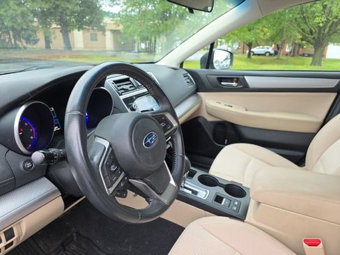 Used 2018 Subaru Outback 2.5i Premium AWD/4WD image 22