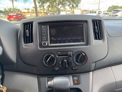 Used 2020 Nissan NV200 SV image 32