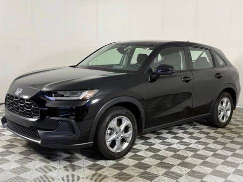 Used 2025 Honda HR-V LX image 2