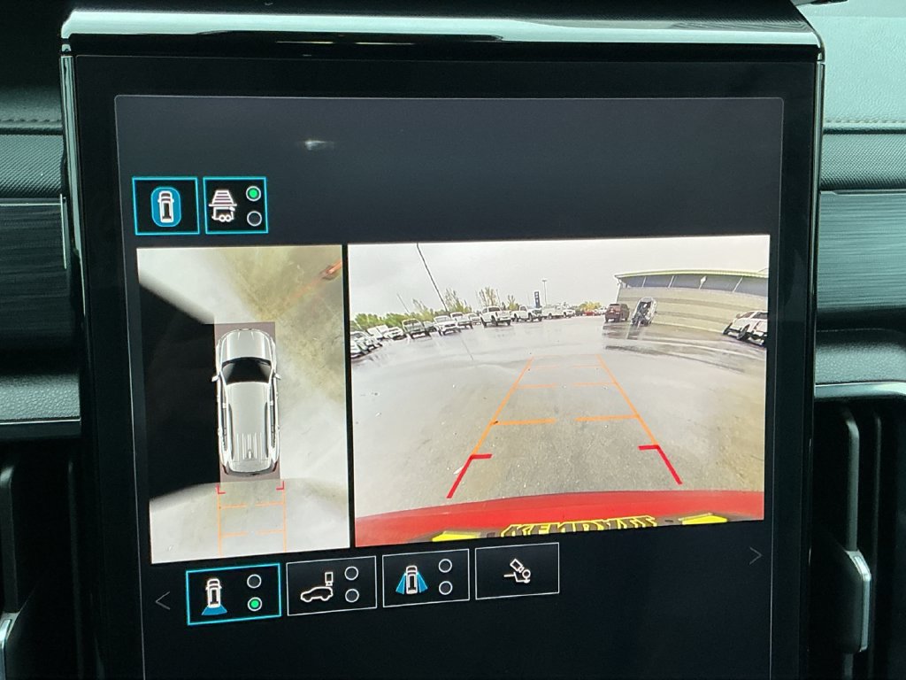 Certified 2025 GMC Acadia AT4 w/ LPO, Floor Liner Package AWD/4WD image 22