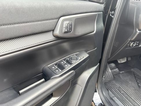 Used 2025 Ford Ranger Raptor AWD/4WD image 11