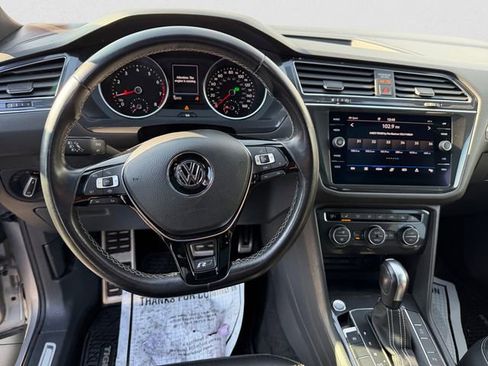 Used 2021 Volkswagen Tiguan SE R-Line image 10