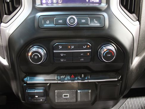 Used 2020 Chevrolet Silverado 1500 Custom w/ Custom Max Trailering Package image 21