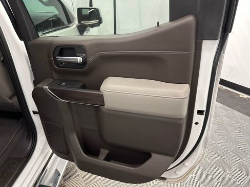 Used 2022 GMC Sierra 1500 SLT w/ SLT Premium Package AWD/4WD image 15