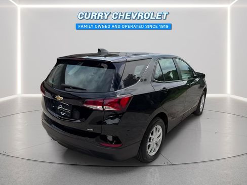Used 2023 Chevrolet Equinox LS AWD/4WD image 13