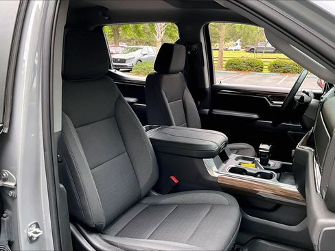 Used 2024 Chevrolet Silverado 1500 LT Trail Boss w/ Protection Package image 9