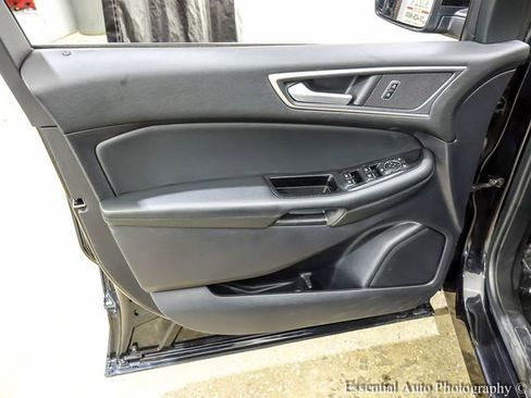 Used 2020 Ford Edge SEL w/ Convenience Package image 13