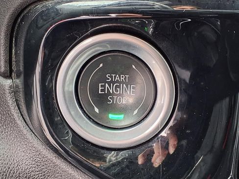 Used 2025 Chevrolet Silverado 2500 LTZ w/ LTZ Premium Package image 17