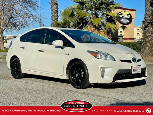 Used 2014 Toyota Prius Prime Advanced image 24