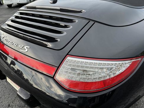Used 2011 Porsche 911 Cabriolet image 17