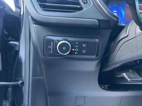 Used 2020 Ford Escape Titanium image 25