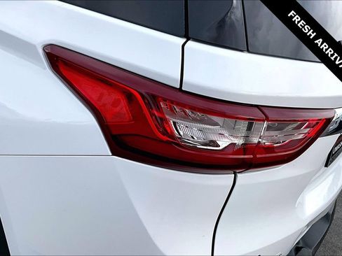 Used 2018 Chevrolet Traverse LS image 22