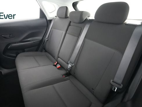 Used 2024 Hyundai Kona SE FWD image 24