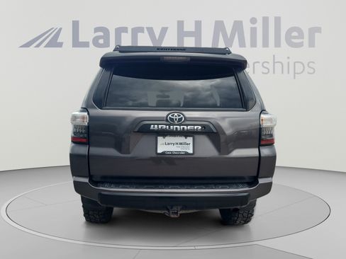 Used 2016 Toyota 4Runner TRD Pro AWD/4WD image 4