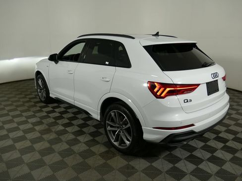 Used 2023 Audi Q3 2.0T Premium Plus w/ Premium Plus Package AWD/4WD image 5