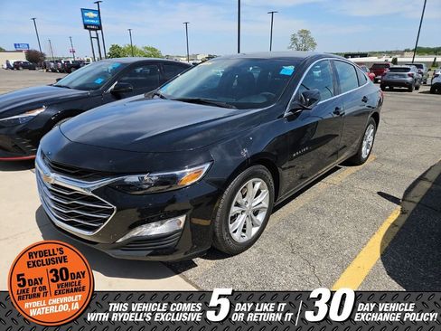 Used 2025 Chevrolet Malibu LT FWD image 1